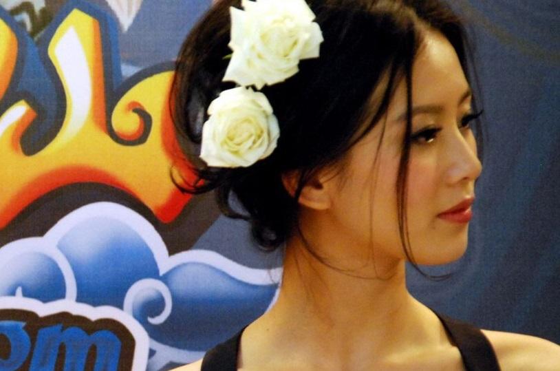 为什么有些女生长相偏甜美,有些偏冷艳呢?有什