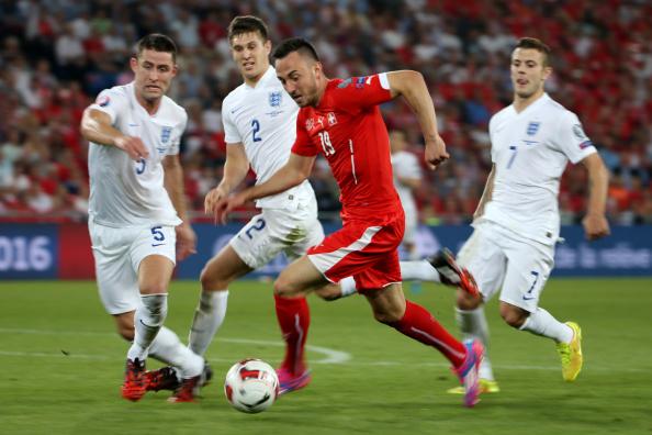 年轻的三狮军团,隐患在于中卫人选 - 知乎