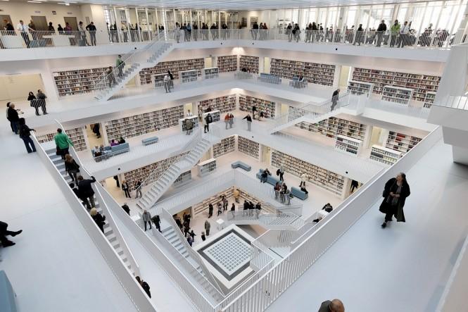 使用中央财经大学沙河校区新图书馆是怎样的体验?