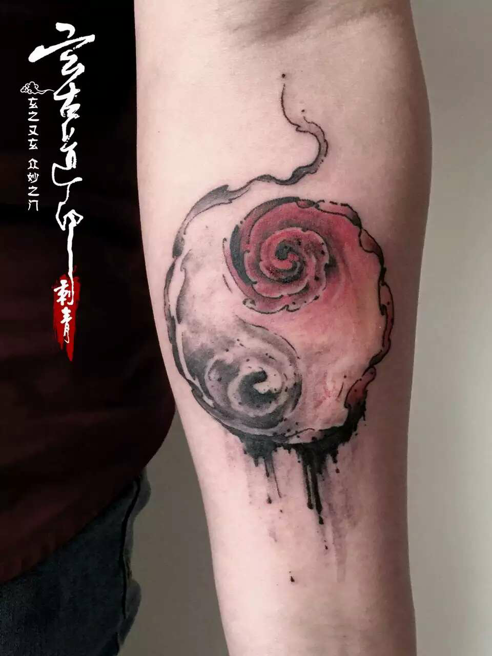 想要一张太极的纹身图!