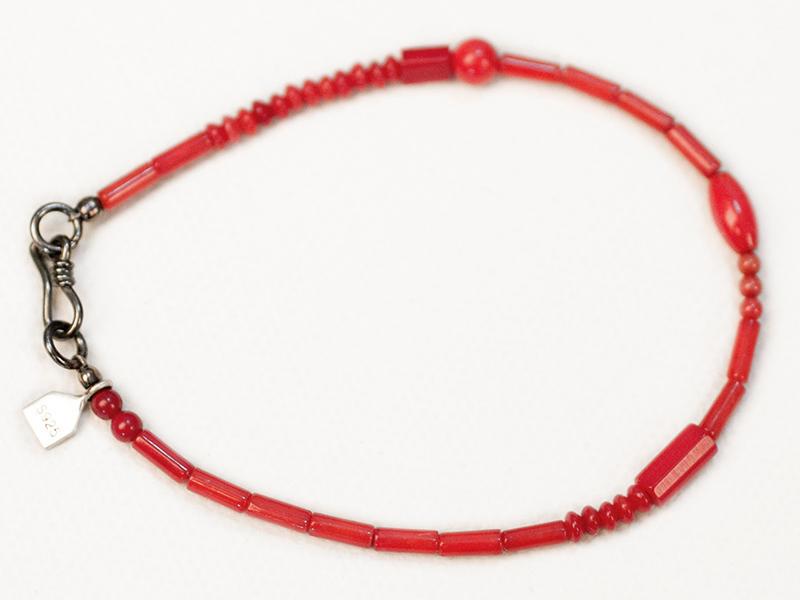 有一个暗恋的女孩过生日,我应该送什么东西?