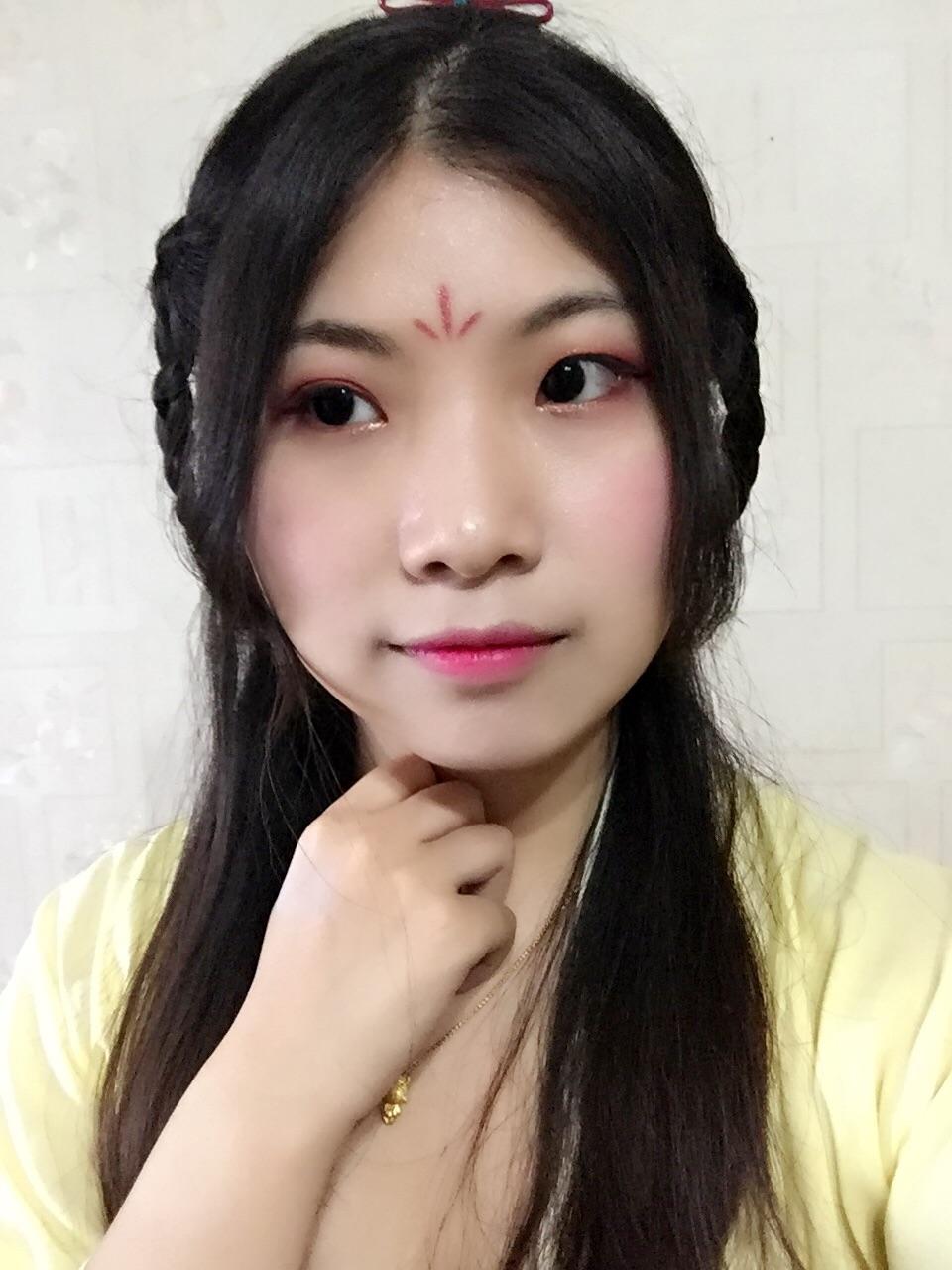 为什么看到的穿汉服的妹子都长得丑