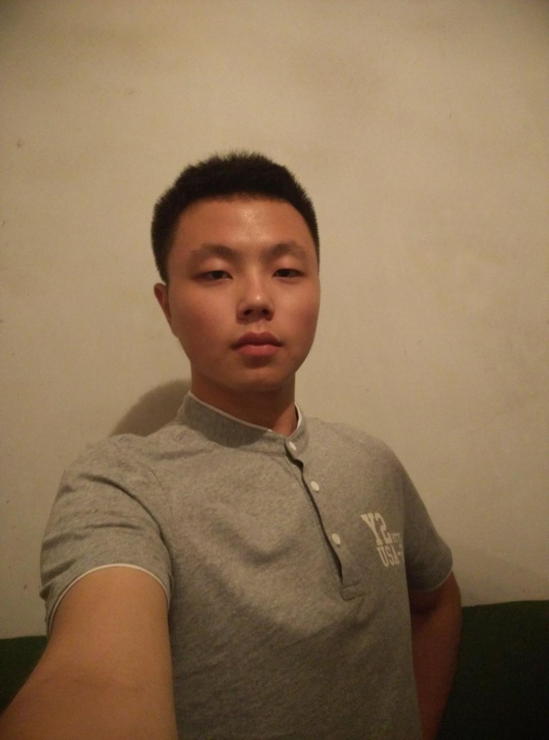 如何从外貌发型穿搭方面提升自己?