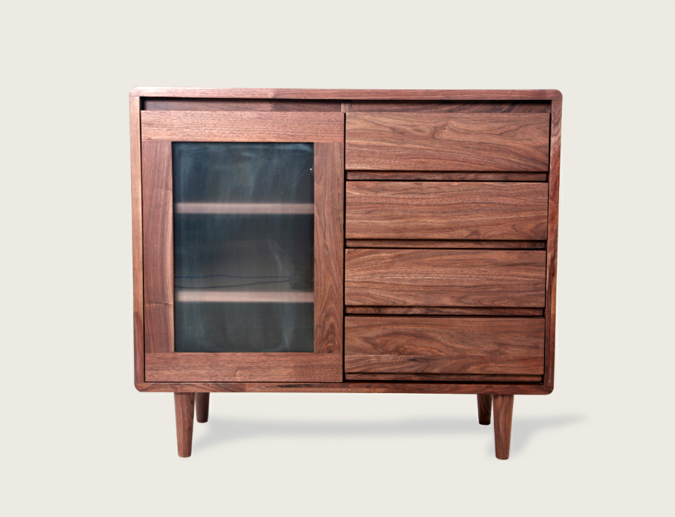 现在淘宝大量的白橡木家具,价格还不贵,里边有