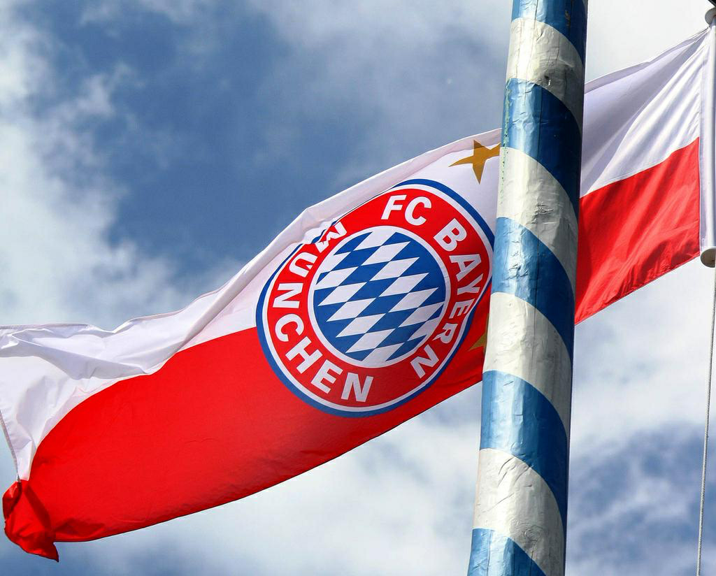 求张有点逼格的拜仁手机壁纸? - 知乎