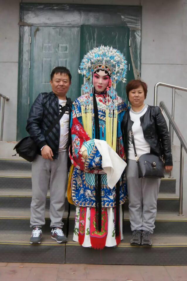 怎么评价京剧票友夏一凡?