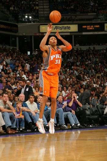 或许戴斯蒙德·梅森,查克·海耶斯,马库斯·坎比们也可以进入此列)