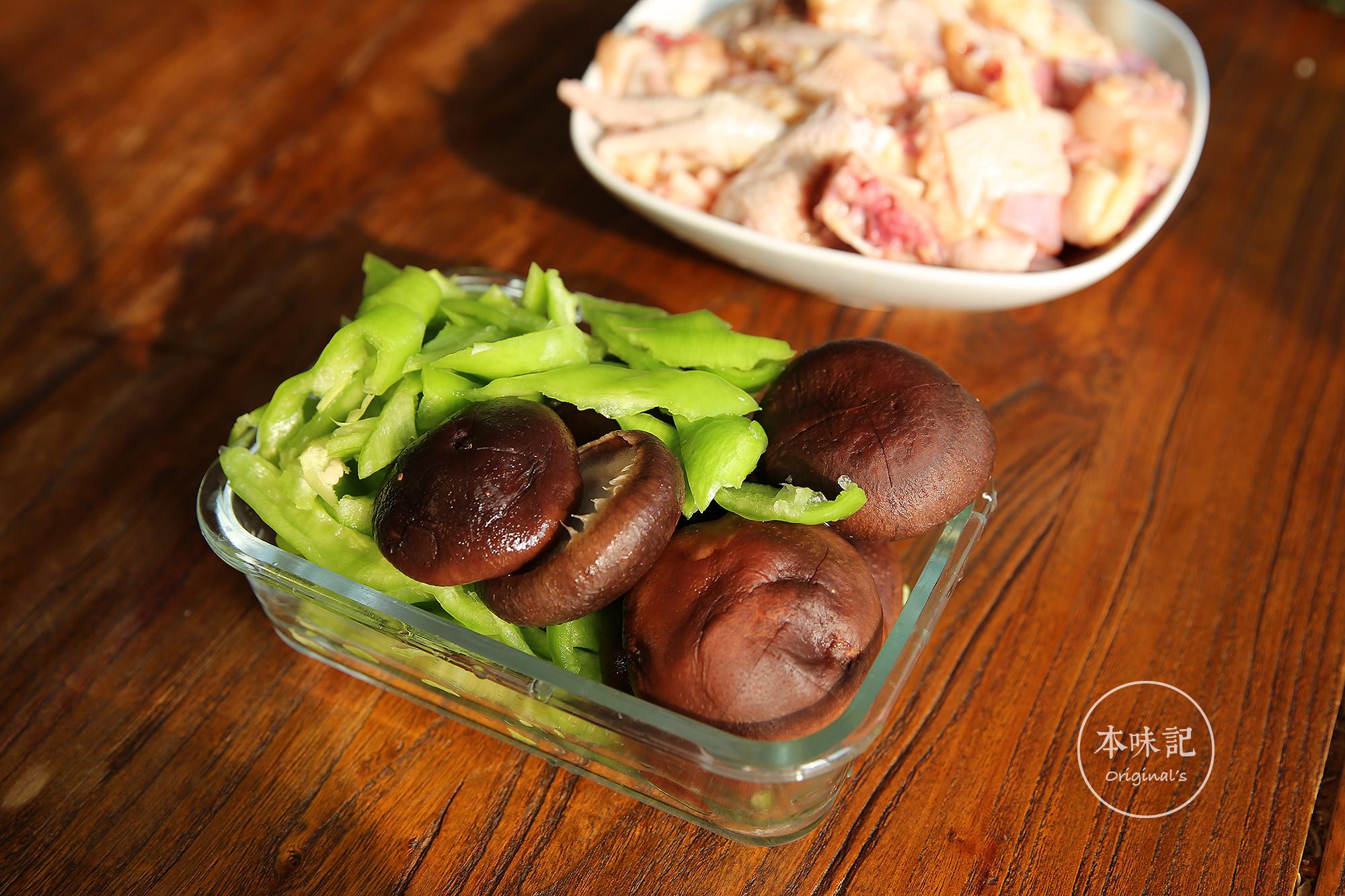 黄焖鸡米饭的原材料都是来自哪里?