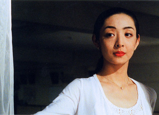 草刈民代 《谈谈情跳跳舞》  图片不好找,觉得最美的没找到,将就看吧