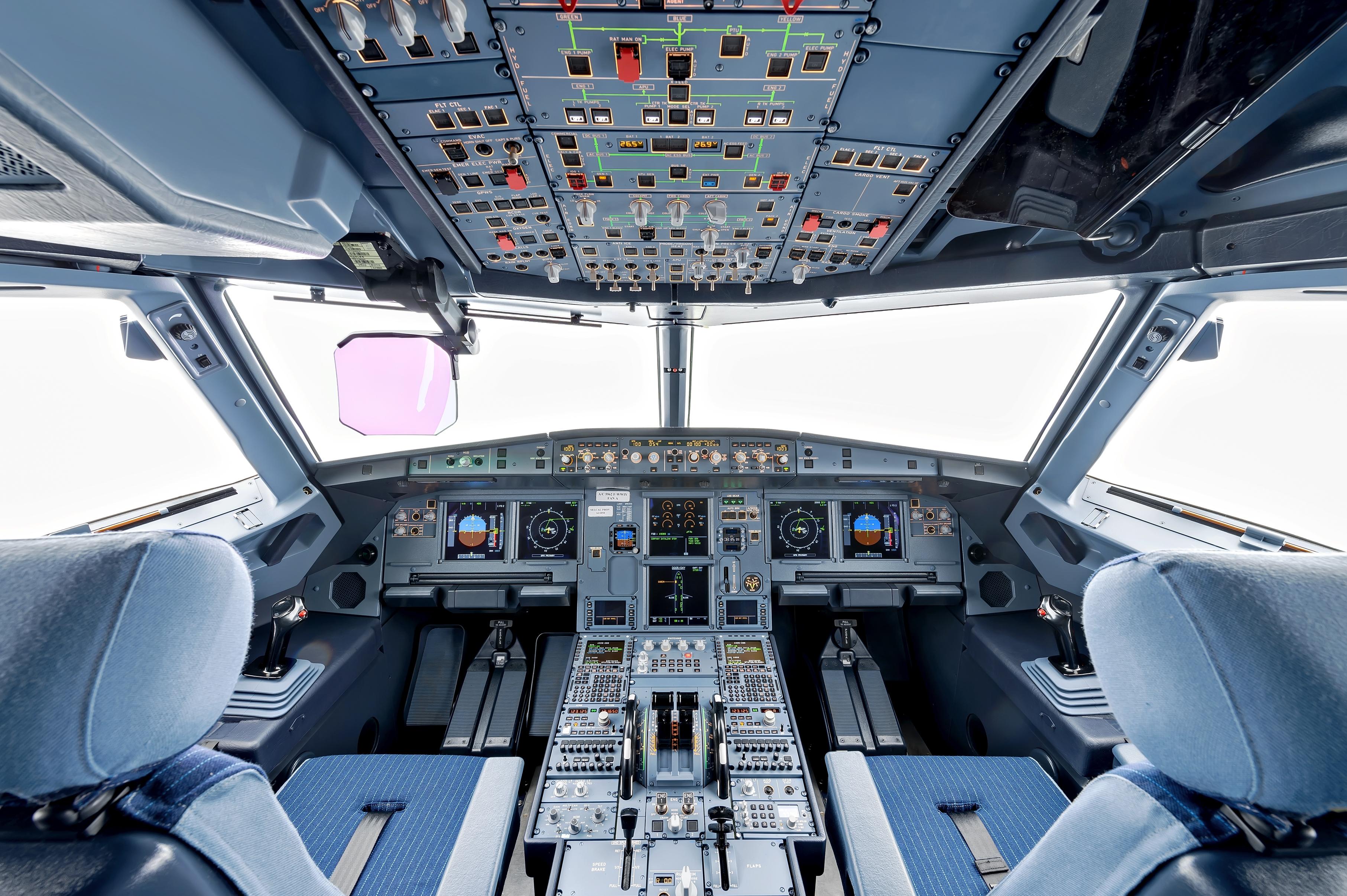波音787驾驶舱图解,787驾驶舱面板介绍,787驾驶舱_大山谷图库