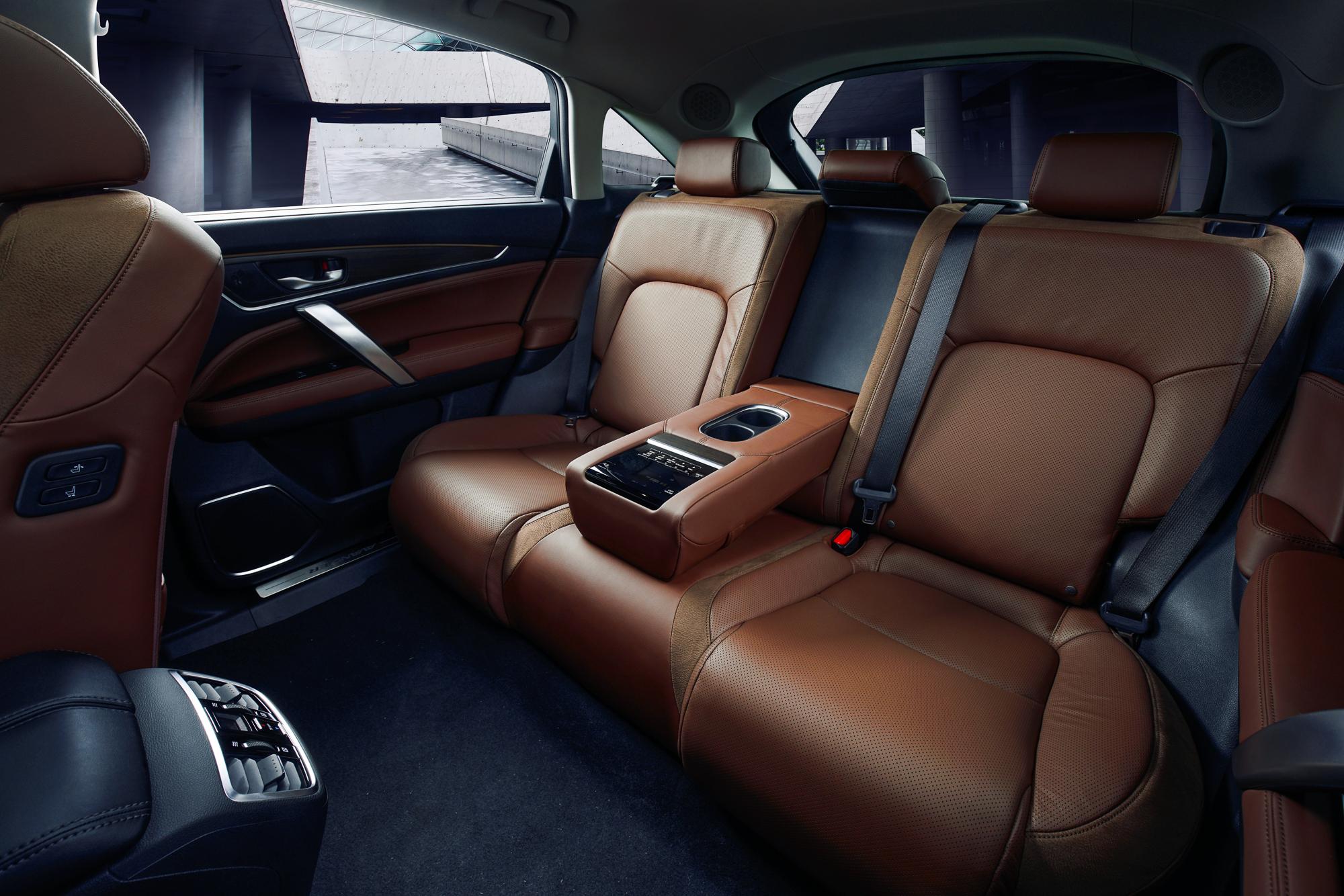 试驾广本冠道第一台后排无敌的suv