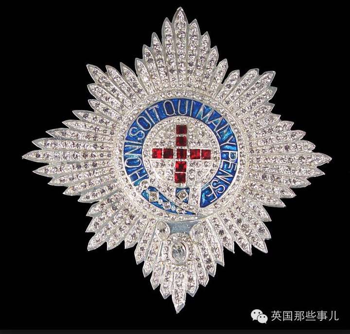 后来,他专门设立了这个勋章,成为英国最高荣誉的骑士团,这句话就成了