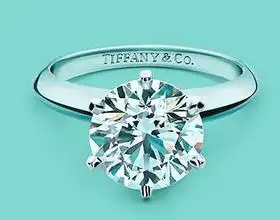 求戒指科普。是分很多种戒指？比如铂金什么的。那钻石戒指呢？克 