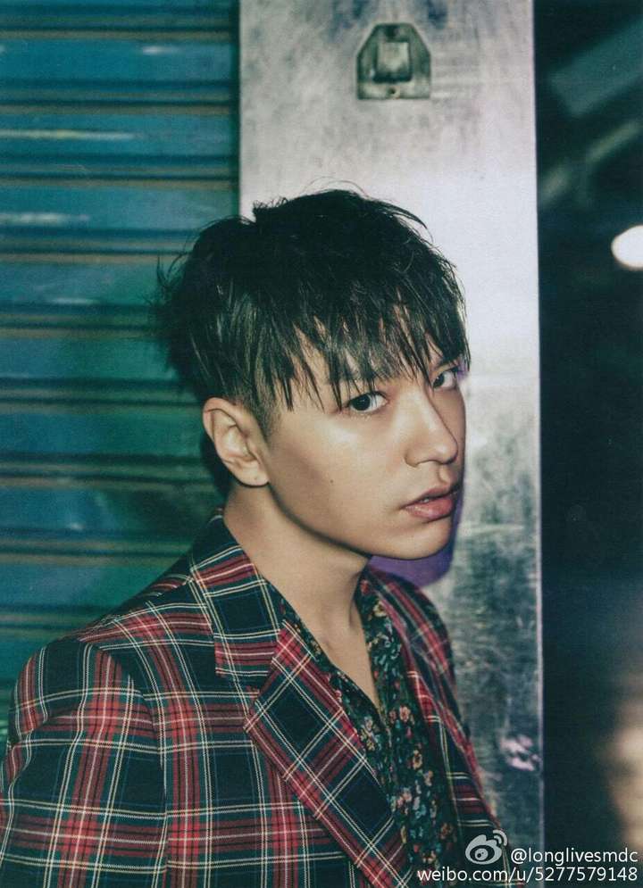 如何评价aomg艺人simond?