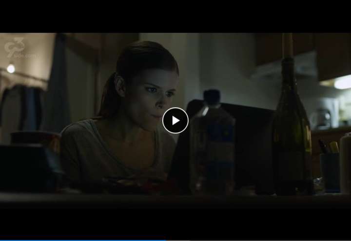 纸牌屋第一季第一集中zoe和弗兰克的接触是怎么发生的