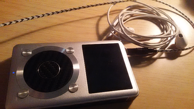 飞傲x1可以用苹果6的耳机吗? ?