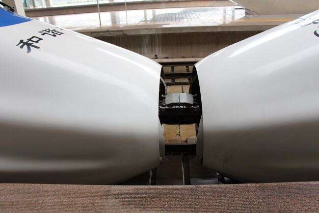 动车火车头能头对头拼接吗