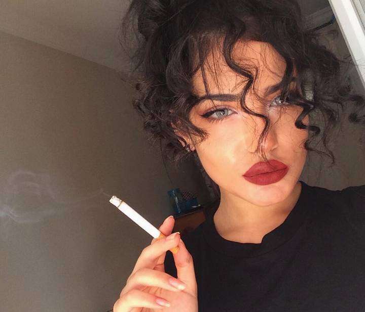 女生怎样化妆会比较帅?