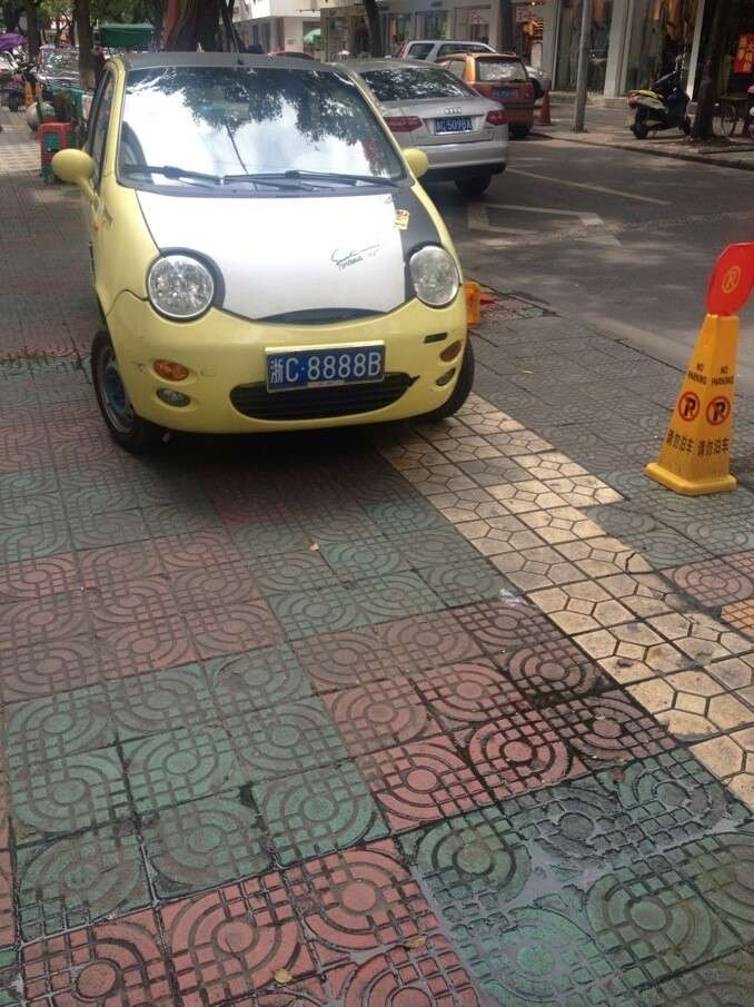 怎么看待最近中山一名车主花费70万元拍下了粤t88888车牌,然后安在