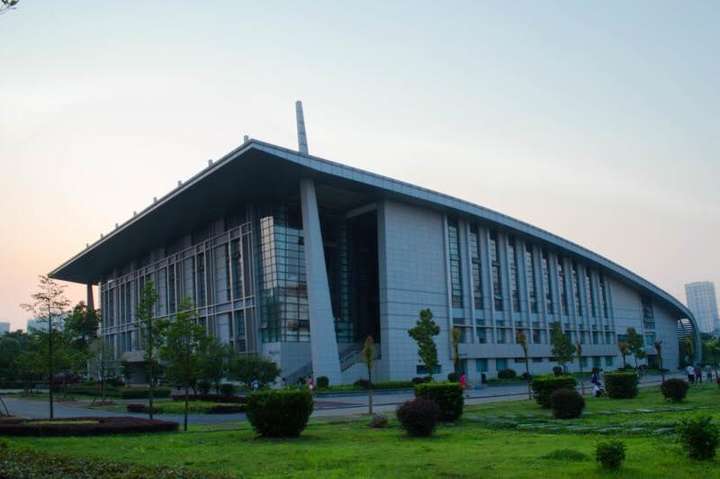 在武汉职业技术学院读书是一种怎样的体验