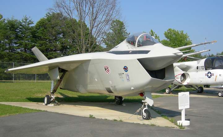 9. X-32����F-35һ�𾺱�Ĳ�����Ʒ������˵�ˣ���ͼ�ɡ��������������