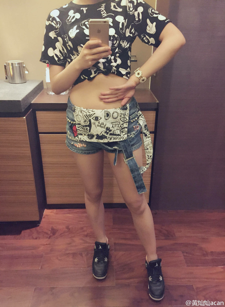 反手摸肚脐是一种什么体验?