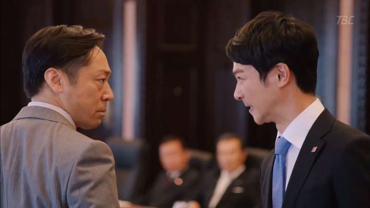 日剧两个西服男吵架是什么电视剧?