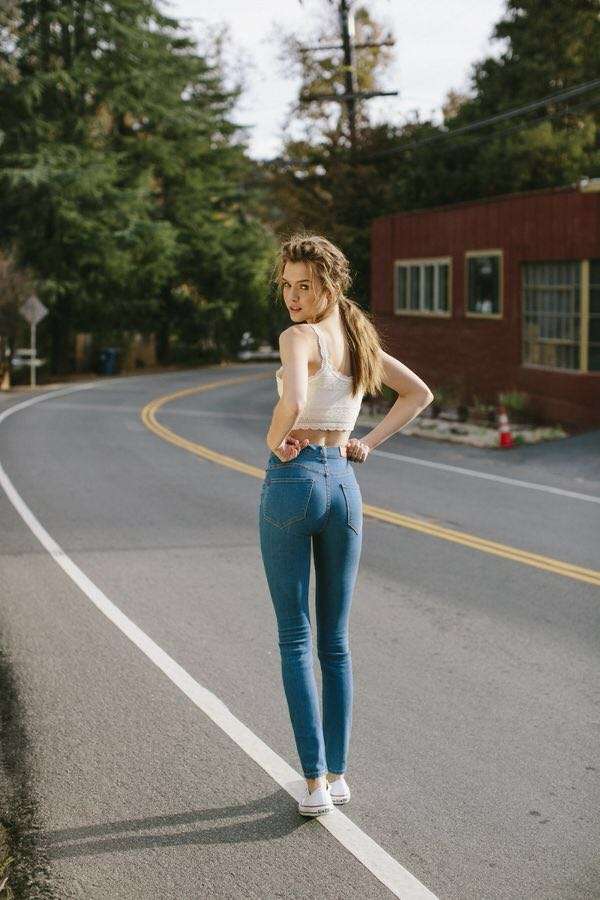 作为一个黄金比例身材的女生是一种怎样的体验?