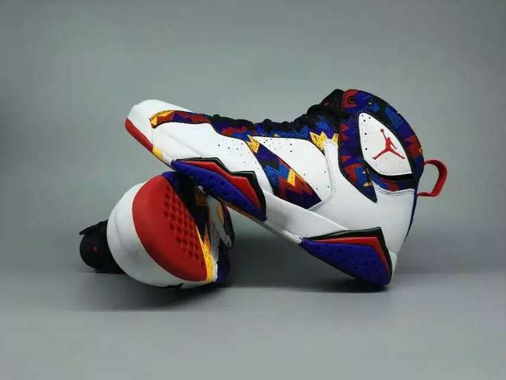 aj7毛衣现在买的到了吗