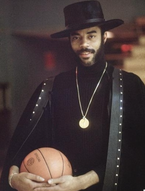 nba历史上最有大哥气质的球员是——沃尔特·弗雷泽