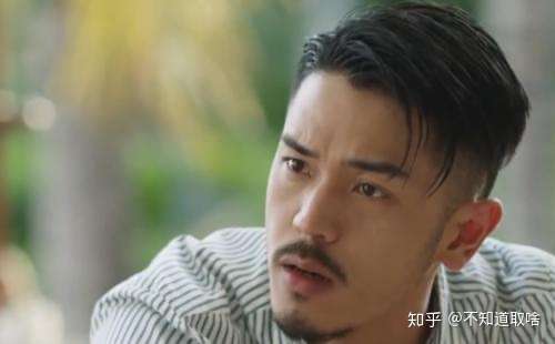 《三十而已》里的梁正贤是哪种人?