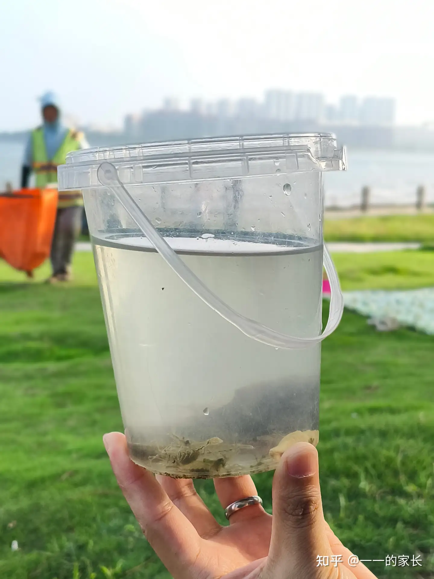 假期结束了大家玩得开心吗？上班第一天感觉怎么样？