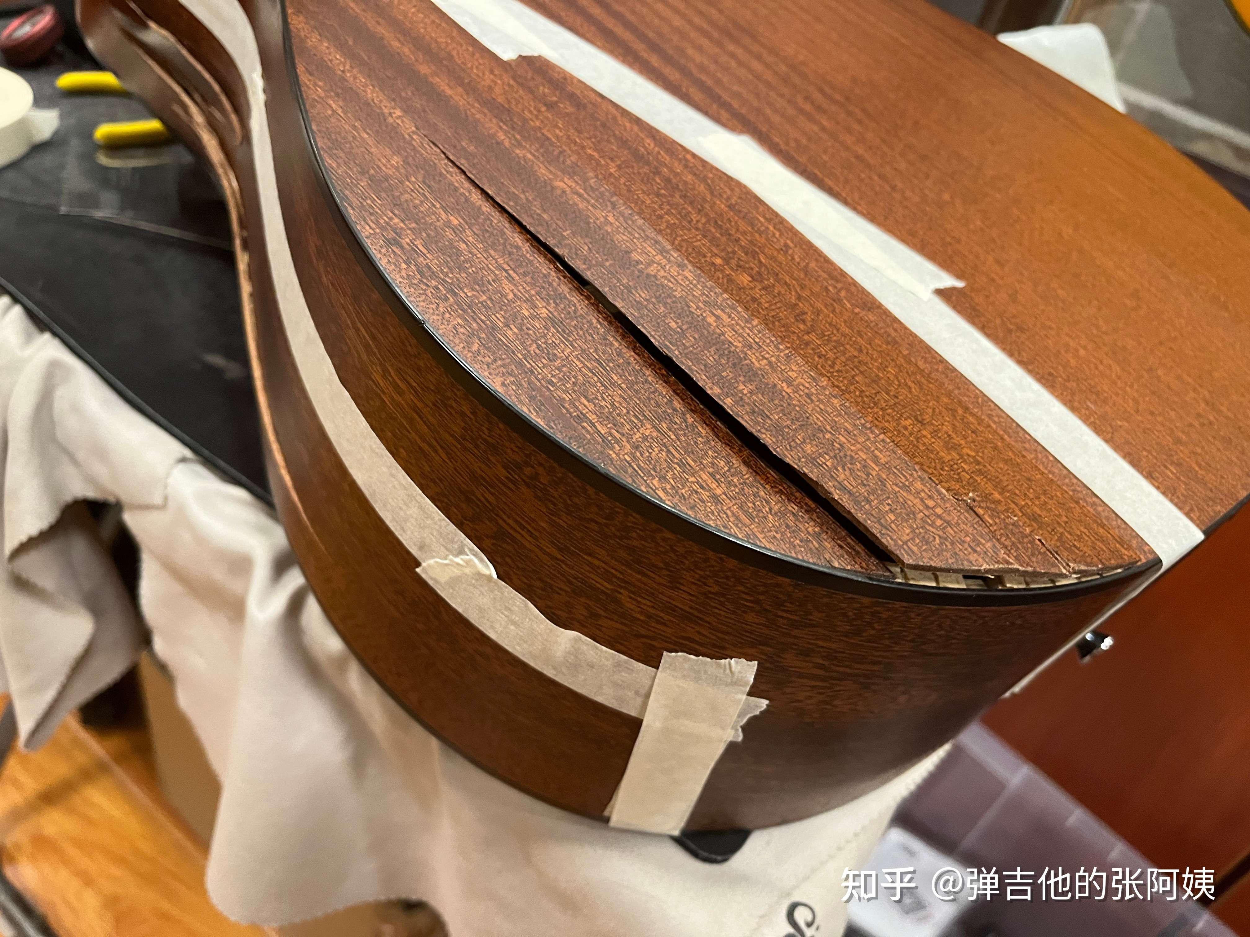 弹吉他的张阿姨 的想法: 摔(or 踹?