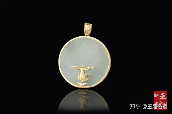 金与翡翠的搭配，竟然能生出如此美的意象 