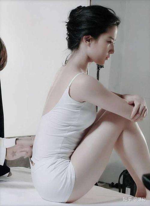 刘亦菲算绝色吗