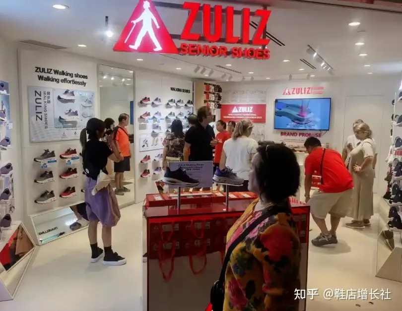 足力健海外首店开业；亚运会让361°销量暴增；惠普入局跑鞋；Crocs推出