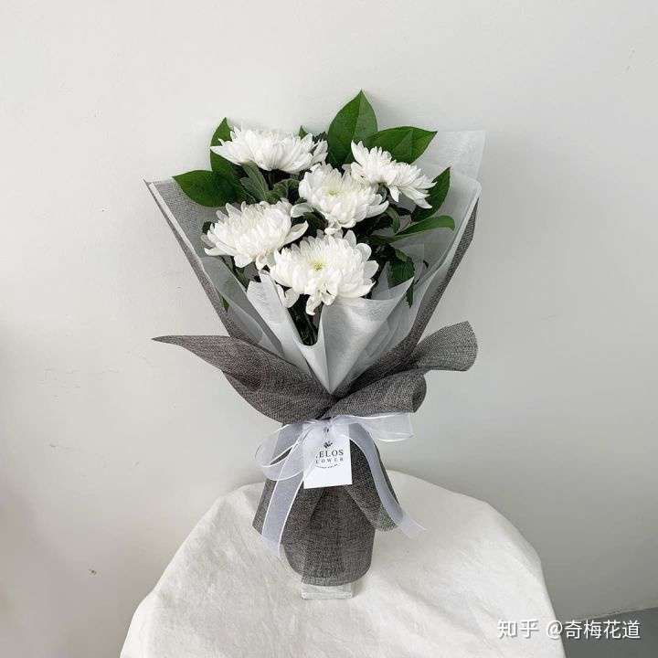 奇梅花道 提升花束高级感的几大法则 再也不怕自己包的花束土气了 知乎 奇梅花道 提升花束高级感的几大法则 再也不怕自己包的花束土气了 知乎