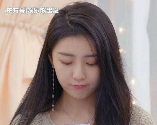 杨美玲杨美琪:人美心善富二代,想做爱豆最后回归平平淡淡的生活,算不