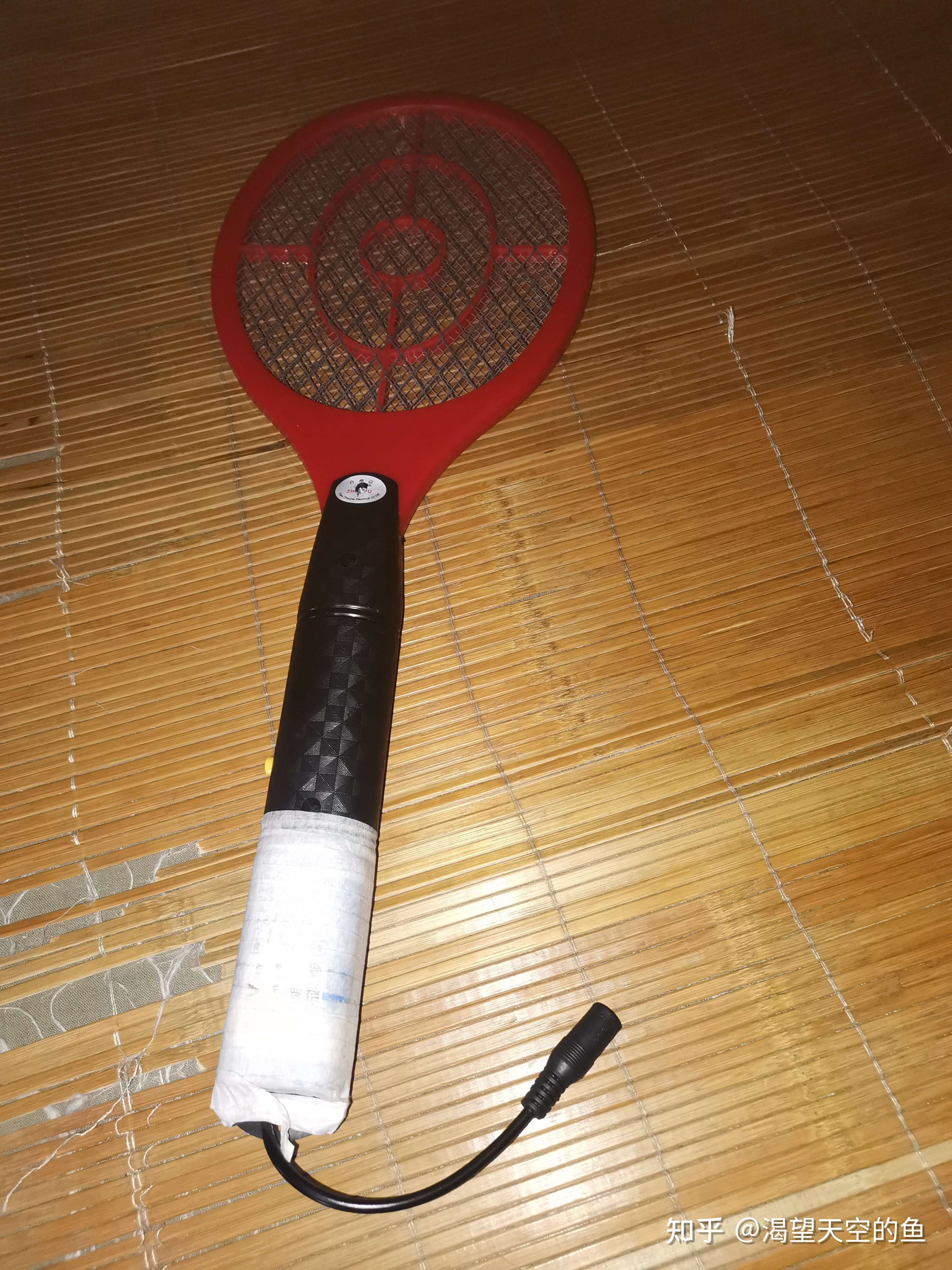 渴望天空的鱼 的想法: 自制高压版电蚊拍,拼多多购买最便宜的不