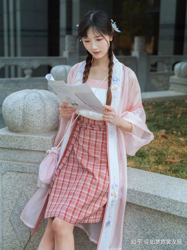 立领纱衫   弄玉 褙子 宋裤  花笺 宋裤褙子 1   呦呦     看到那瓶水