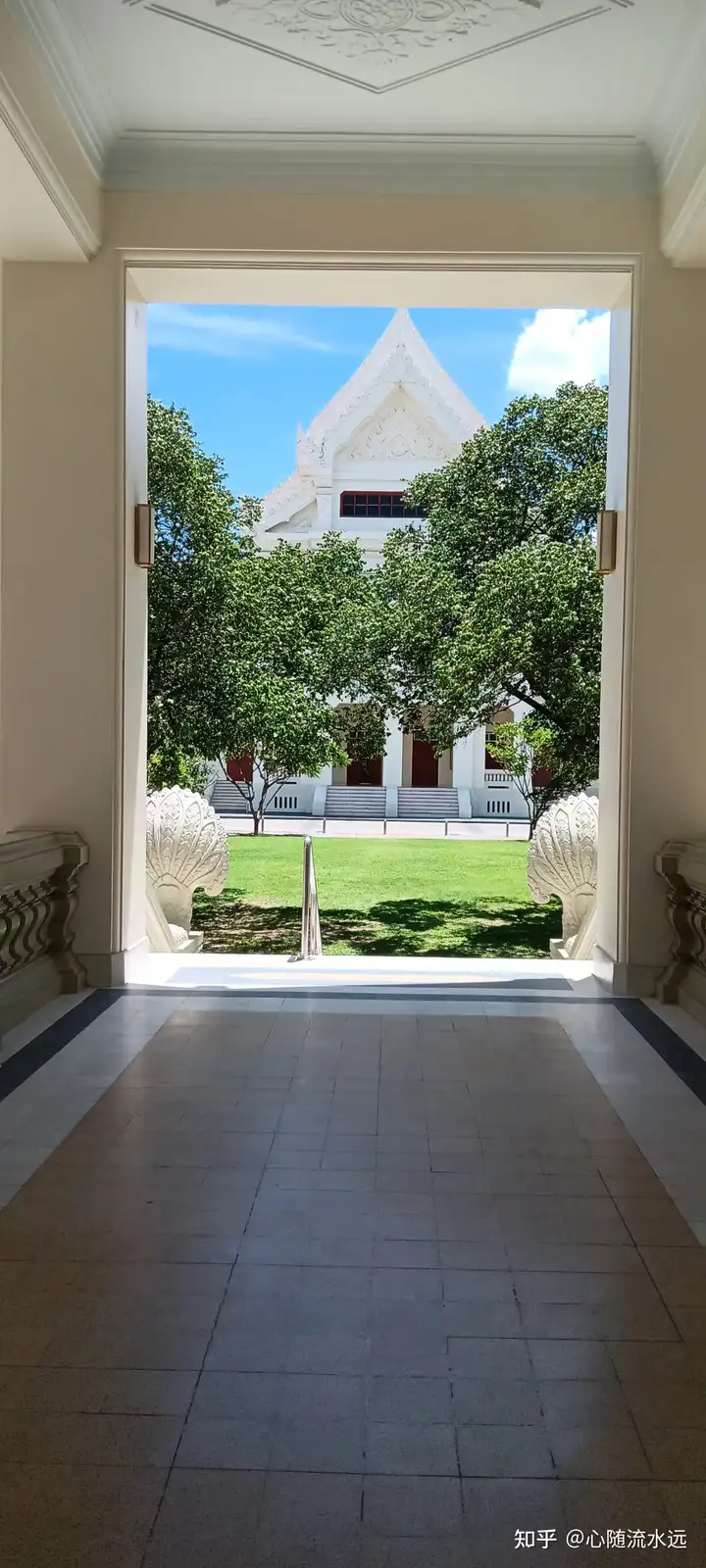 泰国的朱拉隆功大学相当于国内什么水平的学校？