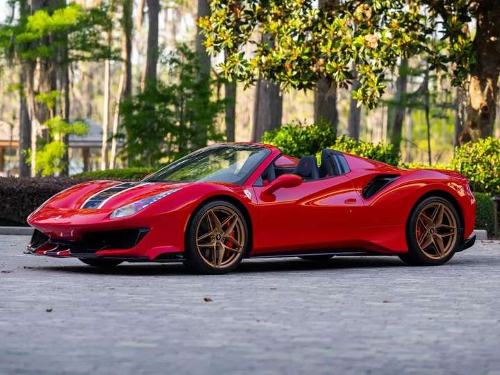 法拉利488pista是如何做到内外兼修的