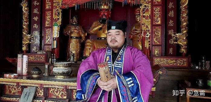 湖南长沙道士长沙万寿宫主持王三勇道长讲解过年的一些注意事项