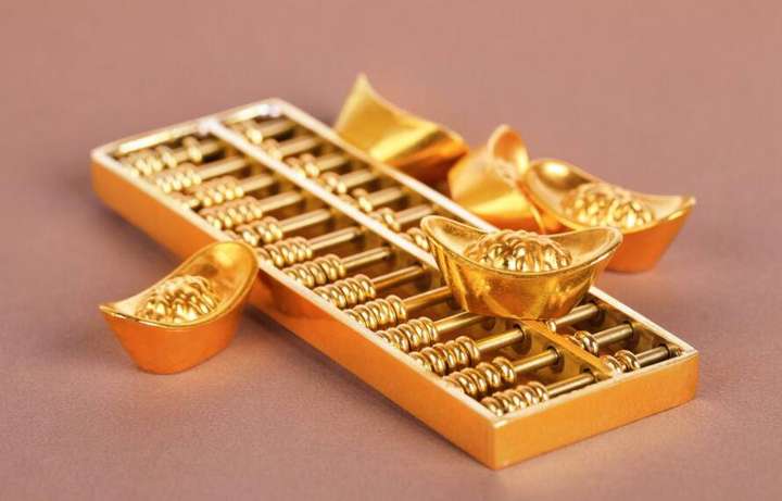 杨薇语：5.22黄金反弹高点，日线收阳是否助长多头？