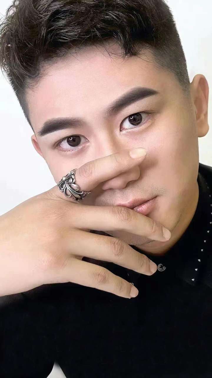 这个男士纹眉怎么样? 这个纹眼线怎么样? 这个漂唇还行吧