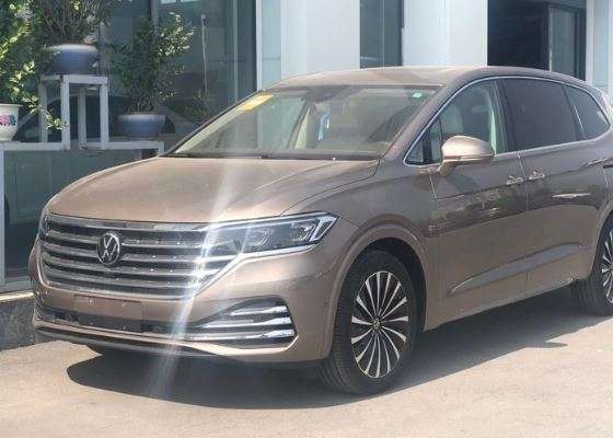 2020款大众威然实车到店日冕金车身很大方配20t7挡双离合