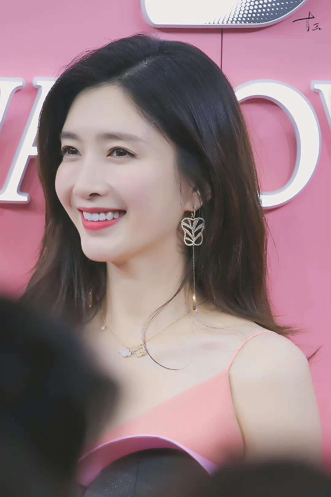 何珍妮6767查看详细资料67关注她67发私信动态