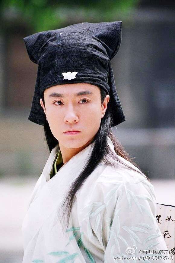 不知道还有没有人记得06年的少包三,里面演公孙策的赵阳虽然没有任泉