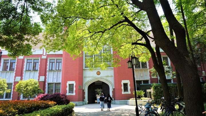 上海理工大学是985还是211（上海理工大学什么档次）