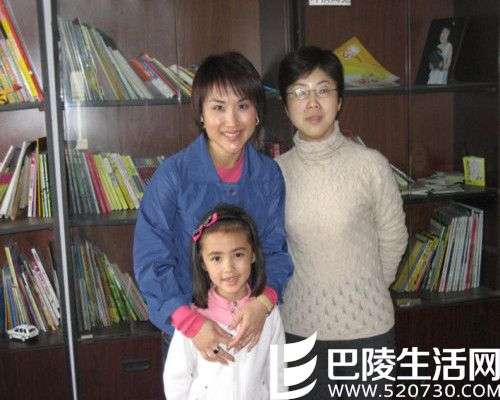 为动画片邋遢大王历险记唱片头曲的女孩现在长什么样